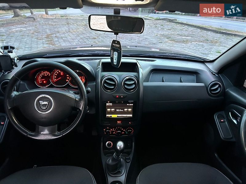 Позашляховик / Кросовер Dacia Duster 2014 в Дубні