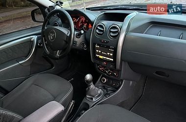 Позашляховик / Кросовер Dacia Duster 2014 в Дубні