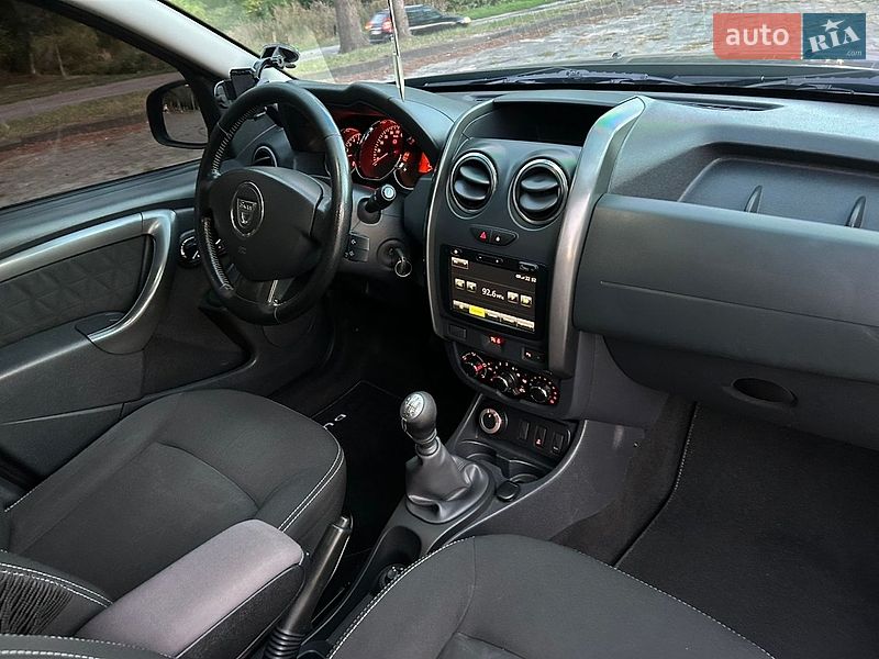 Позашляховик / Кросовер Dacia Duster 2014 в Дубні