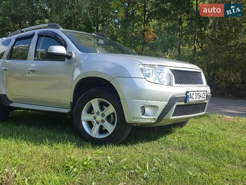 Dacia Duster 2011