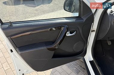 Внедорожник / Кроссовер Dacia Duster 2011 в Ровно фото 11 Внедорожник / Кроссовер Dacia Duster 2011 в Ровно