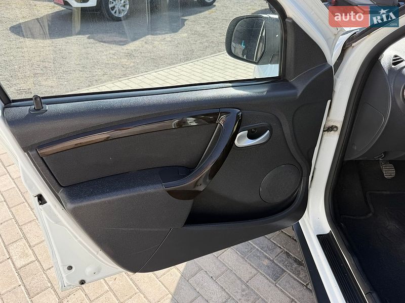 Внедорожник / Кроссовер Dacia Duster 2011 в Ровно фото 11 Внедорожник / Кроссовер Dacia Duster 2011 в Ровно