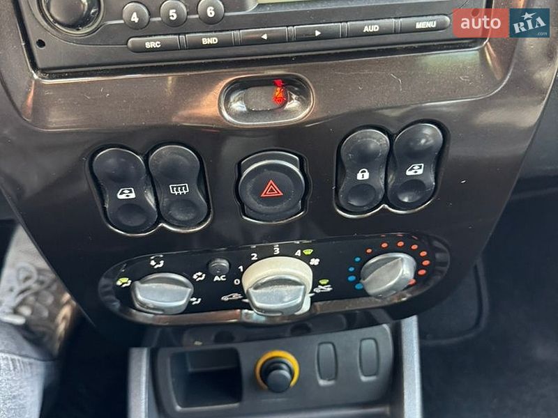 Внедорожник / Кроссовер Dacia Duster 2011 в Луцке фото 13 Внедорожник / Кроссовер Dacia Duster 2011 в Луцке