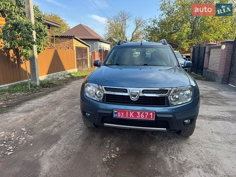 Позашляховик / Кросовер Dacia Duster 2012 в Охтирці