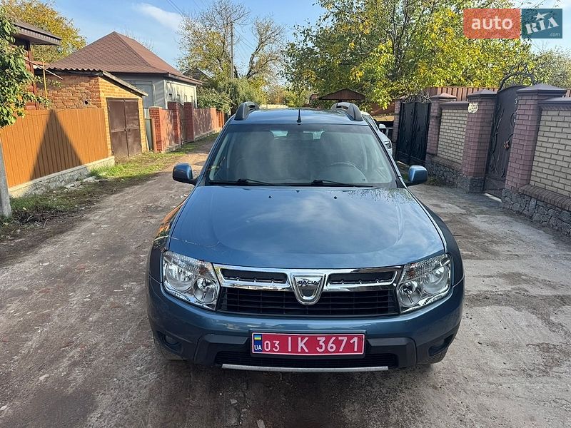 Позашляховик / Кросовер Dacia Duster 2012 в Охтирці