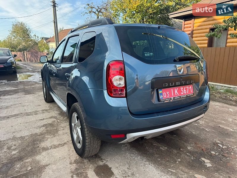 Позашляховик / Кросовер Dacia Duster 2012 в Охтирці