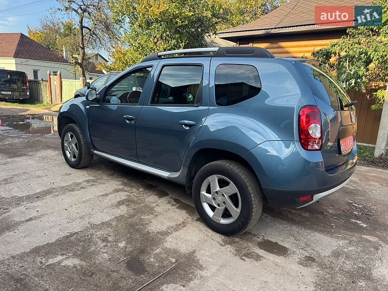 Позашляховик / Кросовер Dacia Duster 2012 в Охтирці