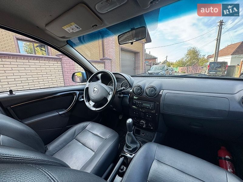 Позашляховик / Кросовер Dacia Duster 2012 в Охтирці