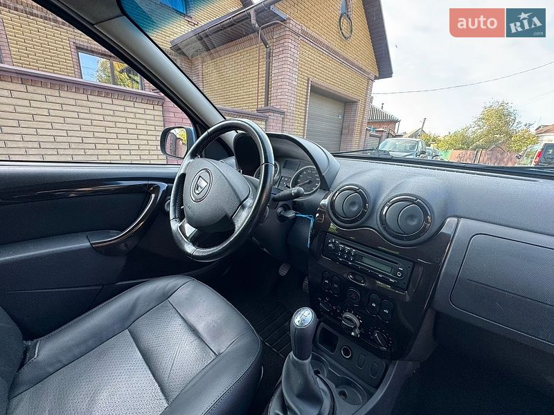 Позашляховик / Кросовер Dacia Duster 2012 в Охтирці