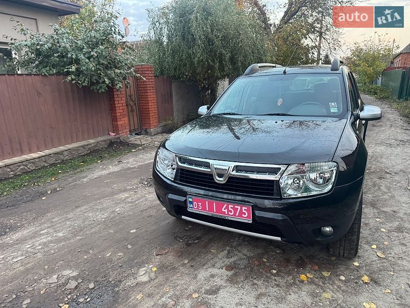 Внедорожник / Кроссовер Dacia Duster 2012 в Ахтырке
