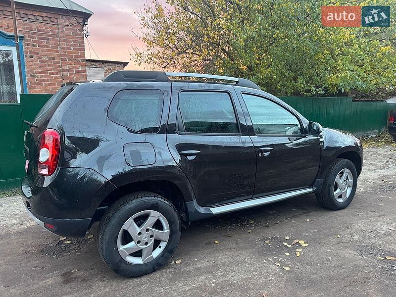 Внедорожник / Кроссовер Dacia Duster 2012 в Ахтырке