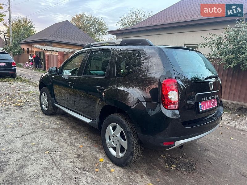 Внедорожник / Кроссовер Dacia Duster 2012 в Ахтырке