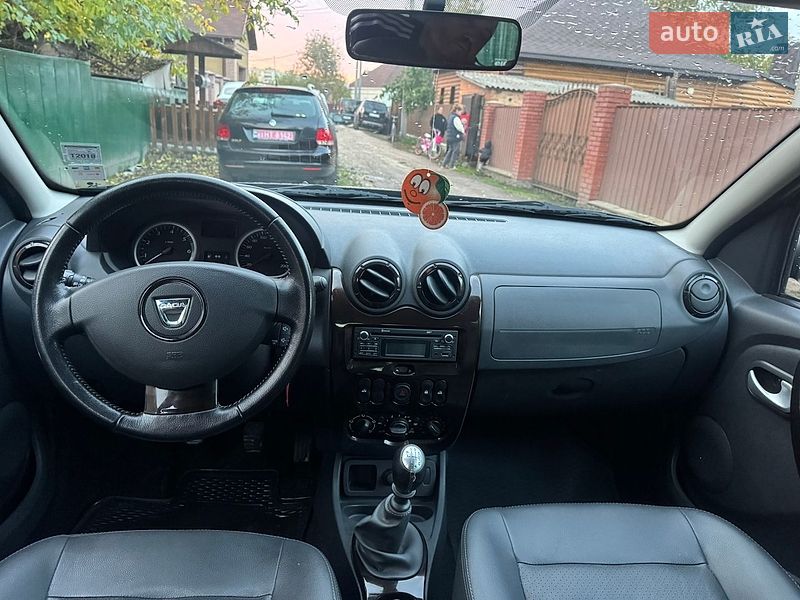 Внедорожник / Кроссовер Dacia Duster 2012 в Ахтырке