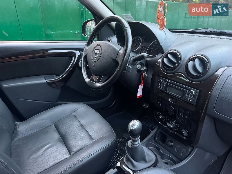Внедорожник / Кроссовер Dacia Duster 2012 в Ахтырке