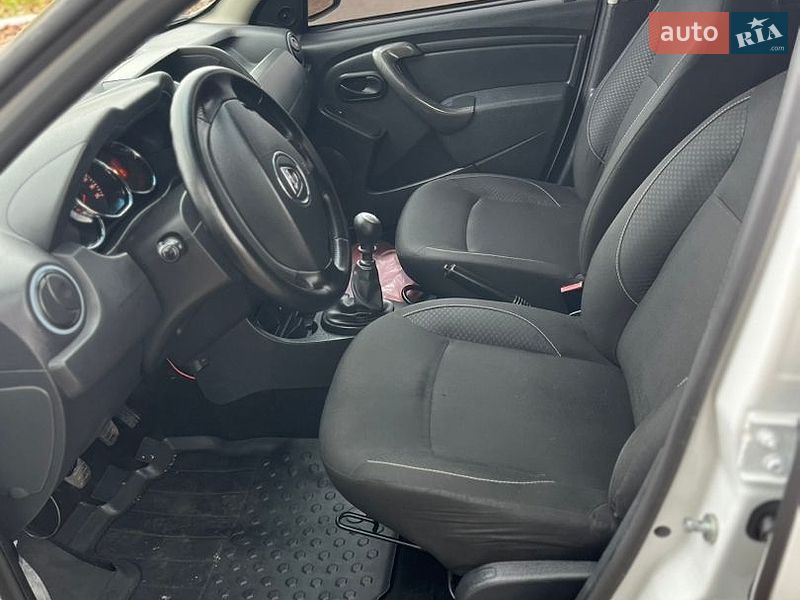 Позашляховик / Кросовер Dacia Duster 2015 в Софіївській Борщагівці