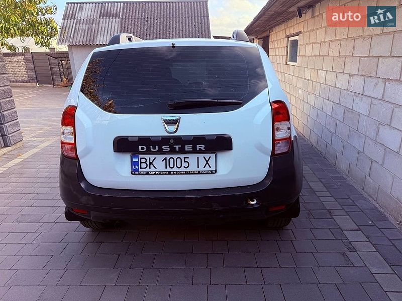 Позашляховик / Кросовер Dacia Duster 2016 в Дубні
