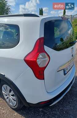 Минивэн Dacia Lodgy Stepway 2016 в 