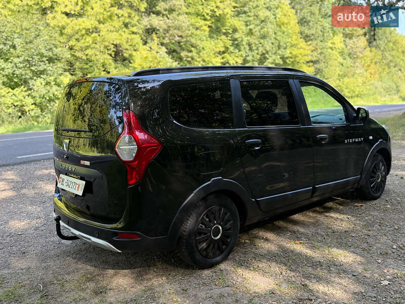 Минивэн Dacia Lodgy Stepway 2016 в Стрые фото 4 Минивэн Dacia Lodgy Stepway 2016 в Стрые
