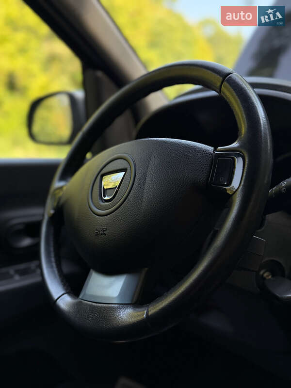 Минивэн Dacia Lodgy Stepway 2016 в Стрые фото 20 Минивэн Dacia Lodgy Stepway 2016 в Стрые