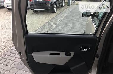 Мінівен Dacia Lodgy 2013 в 