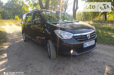 Минивэн Dacia Lodgy 2013 в Львове