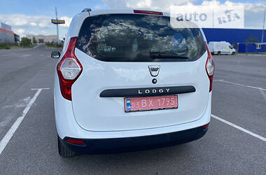 Минивэн Dacia Lodgy 2015 в Ровно