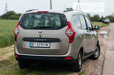 Универсал Dacia Lodgy 2012 в Полтаве