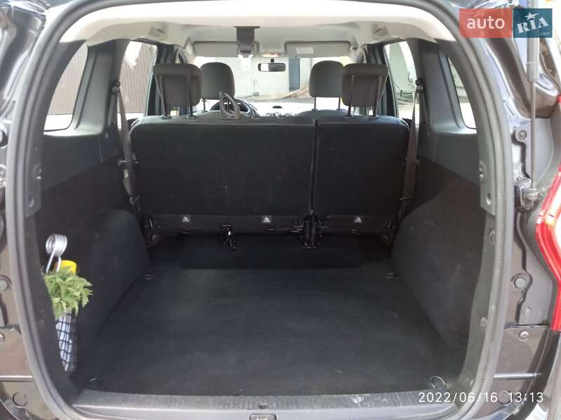 Універсал Dacia Lodgy 2013 в Ізяславі