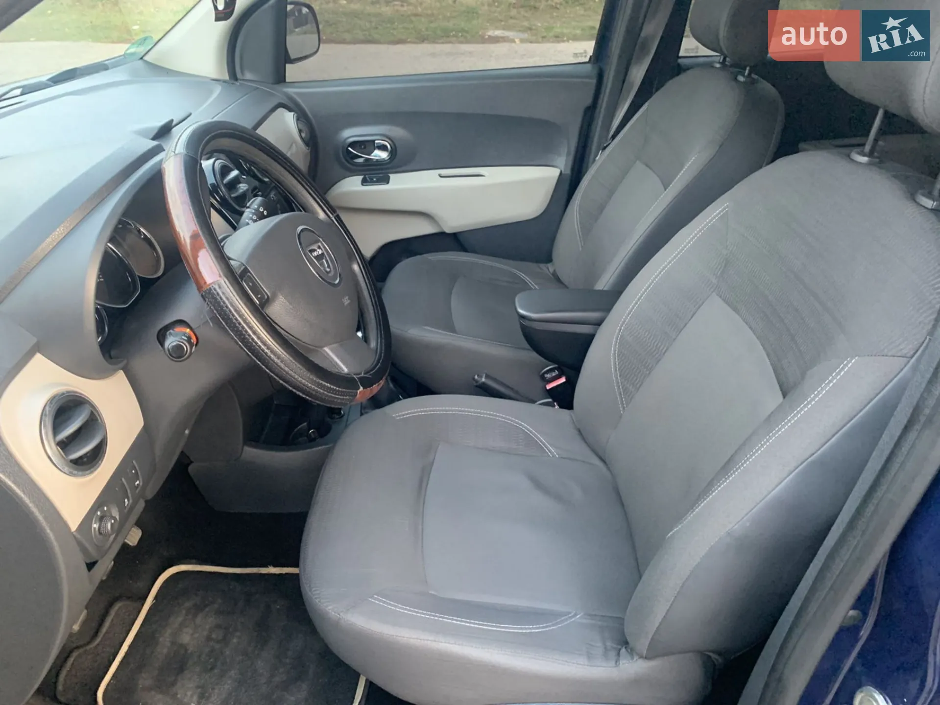 2012 Dacia Lodgy - мініатюра 11