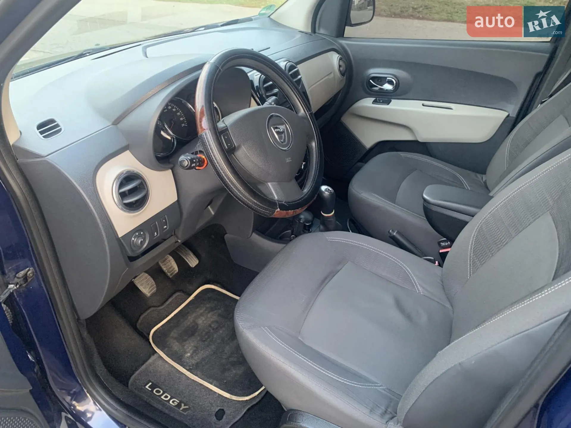 2012 Dacia Lodgy - мініатюра 12