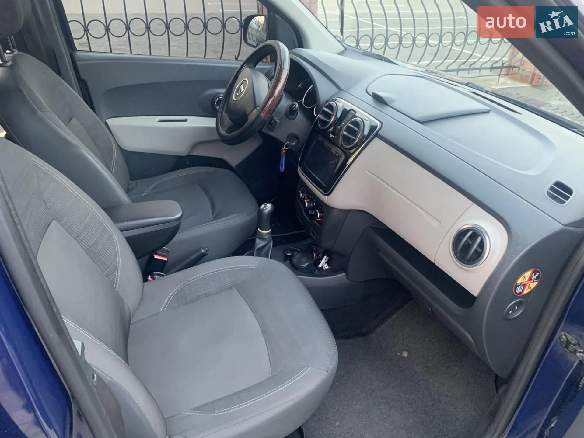 2012 Dacia Lodgy - мініатюра 13