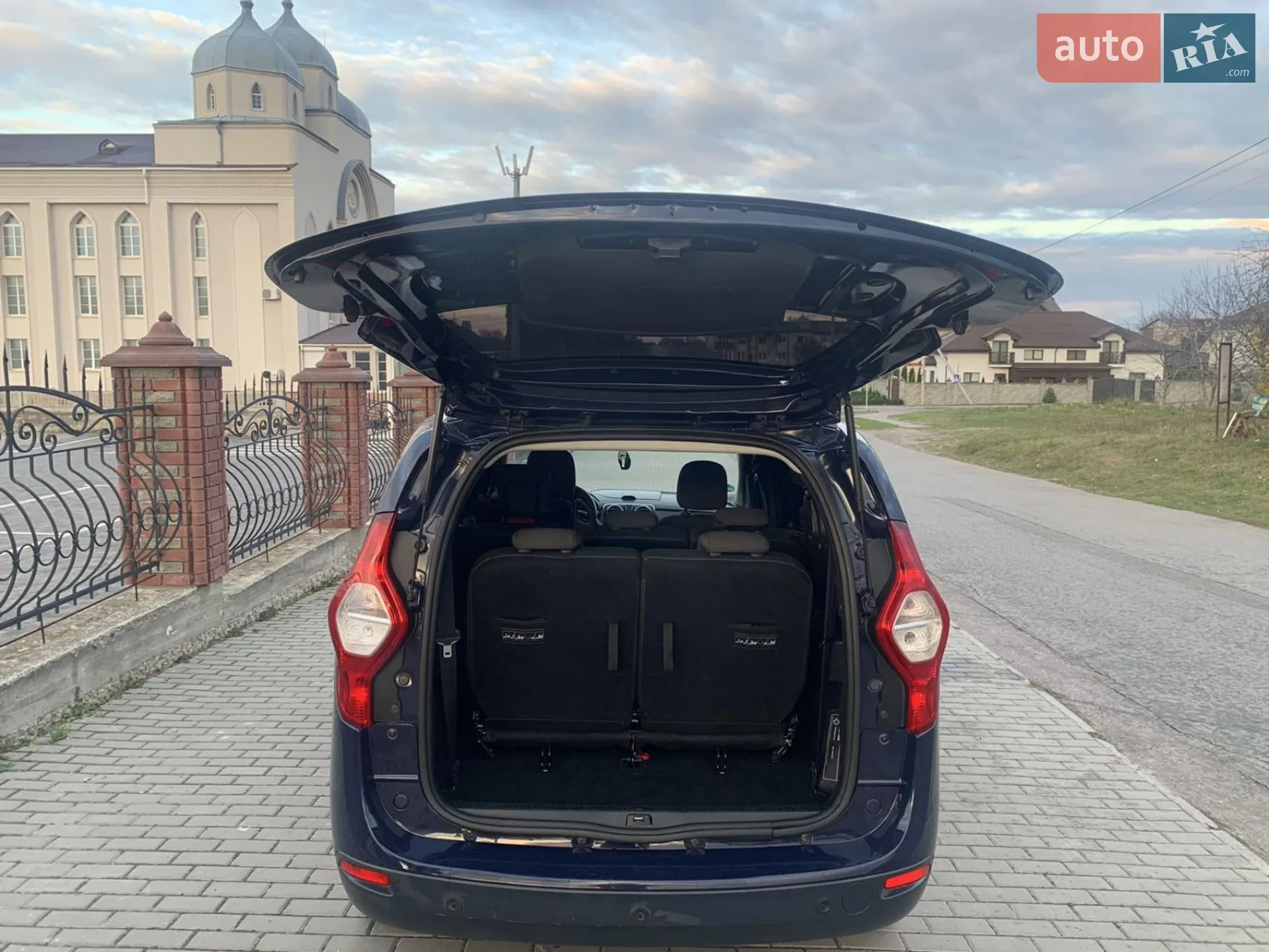 2012 Dacia Lodgy - мініатюра 19