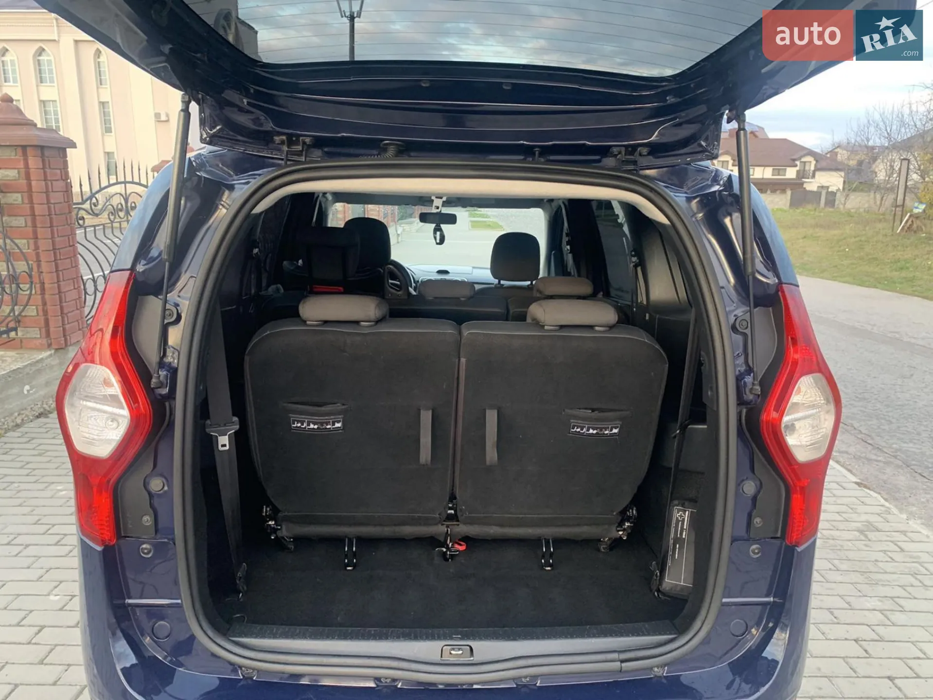 2012 Dacia Lodgy - мініатюра 21