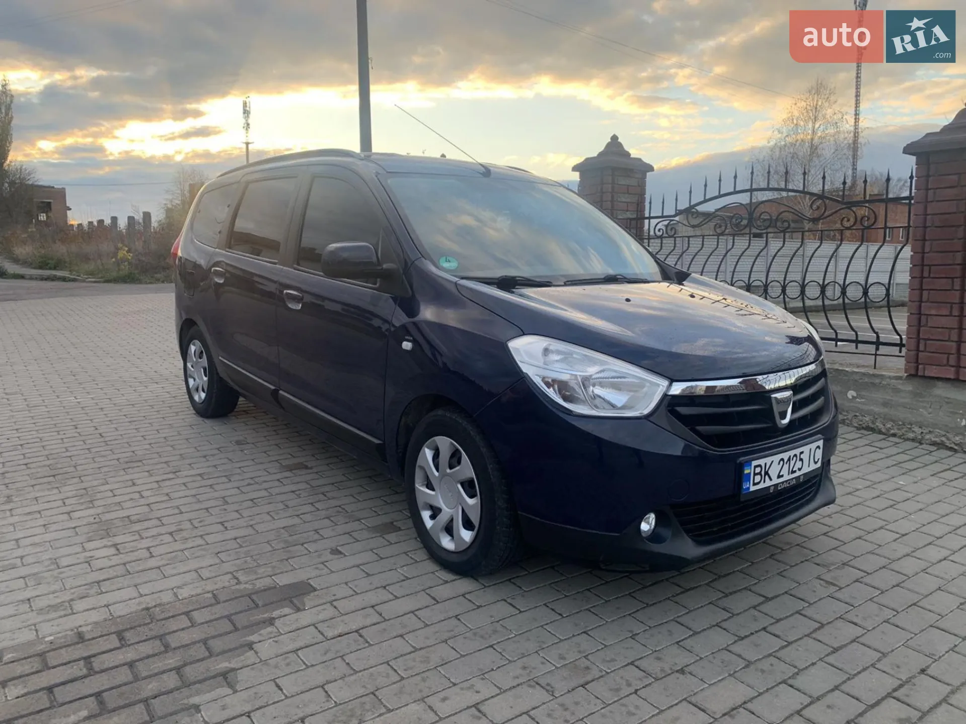 2012 Dacia Lodgy - мініатюра 2