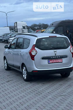 Минивэн Dacia Lodgy 2015 в Городке
