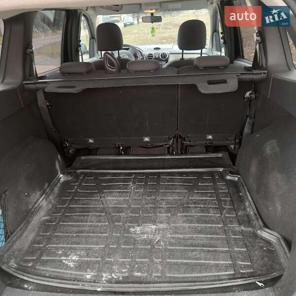 Мінівен Dacia Lodgy 2012 в Черкасах