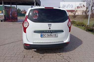 Минивэн Dacia Lodgy 2012 в Мостиске
