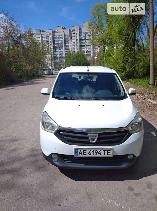 Минивэн Dacia Lodgy 2016 в Днепре