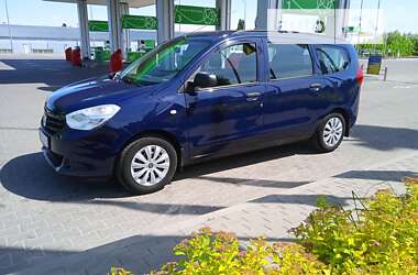 Мінівен Dacia Lodgy 2013 в Луцьку