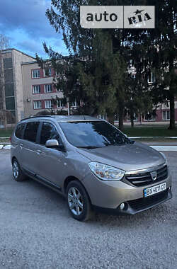 Мінівен Dacia Lodgy 2012 в Волочиську