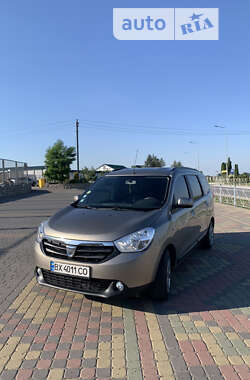 Мінівен Dacia Lodgy 2012 в Волочиську