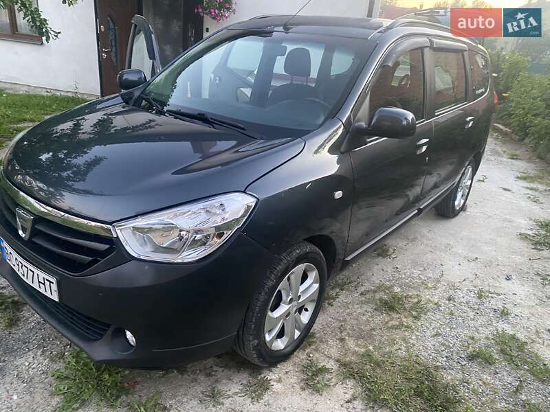 Минивэн Dacia Lodgy 2012 в Львове