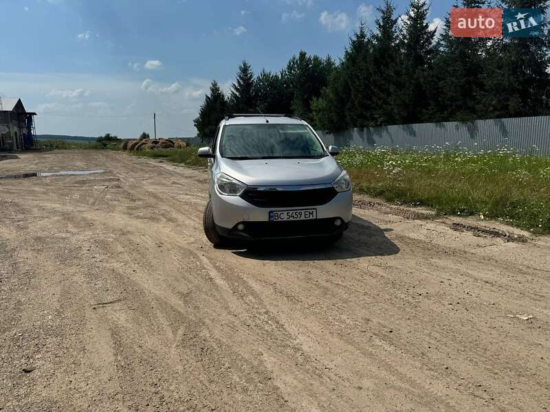 Минивэн Dacia Lodgy 2013 в Самборе