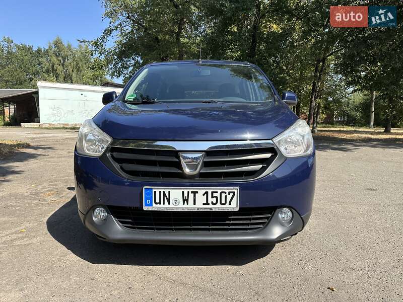Мінівен Dacia Lodgy 2012 в Лебедині