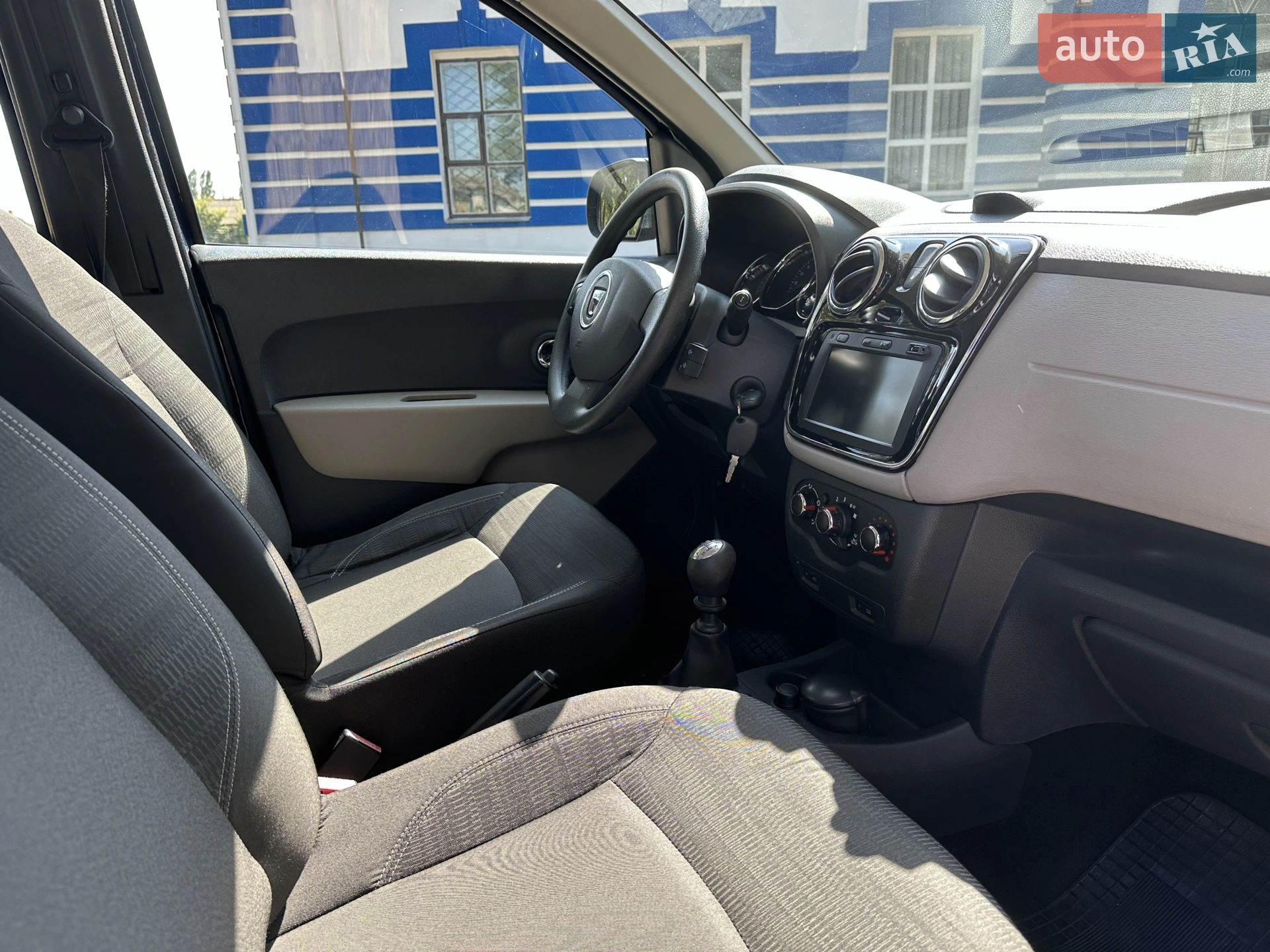 2012 Dacia Lodgy - мініатюра 23