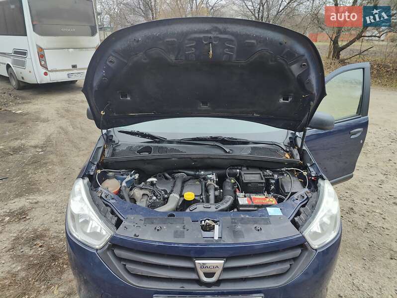 Мінівен Dacia Lodgy 2013 в Сумах