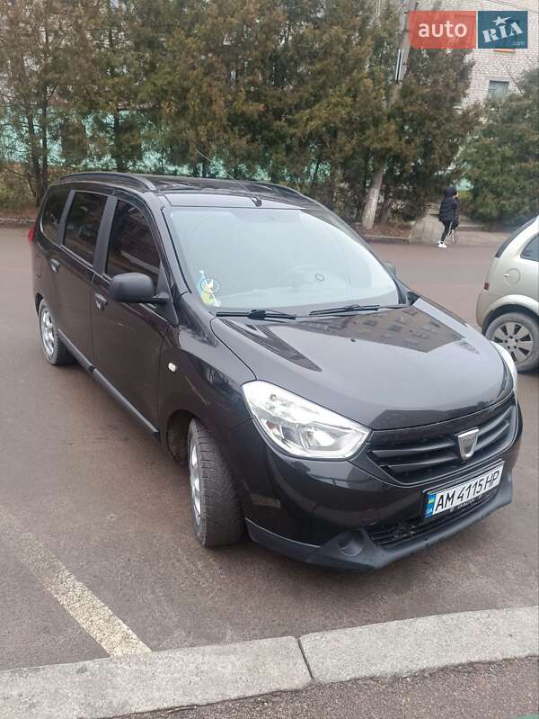 Мінівен Dacia Lodgy 2013 в Бердичеві