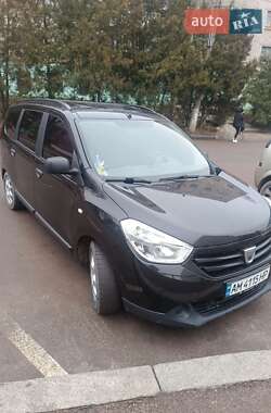 Минивэн Dacia Lodgy 2013 в 
