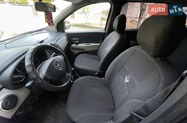 Минивэн Dacia Lodgy 2012 в 