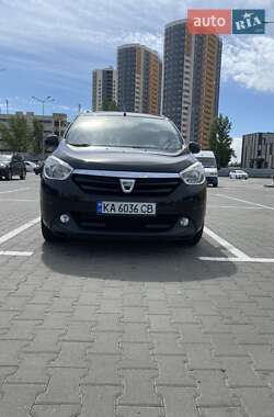 Мінівен Dacia Lodgy 2013 в Києві